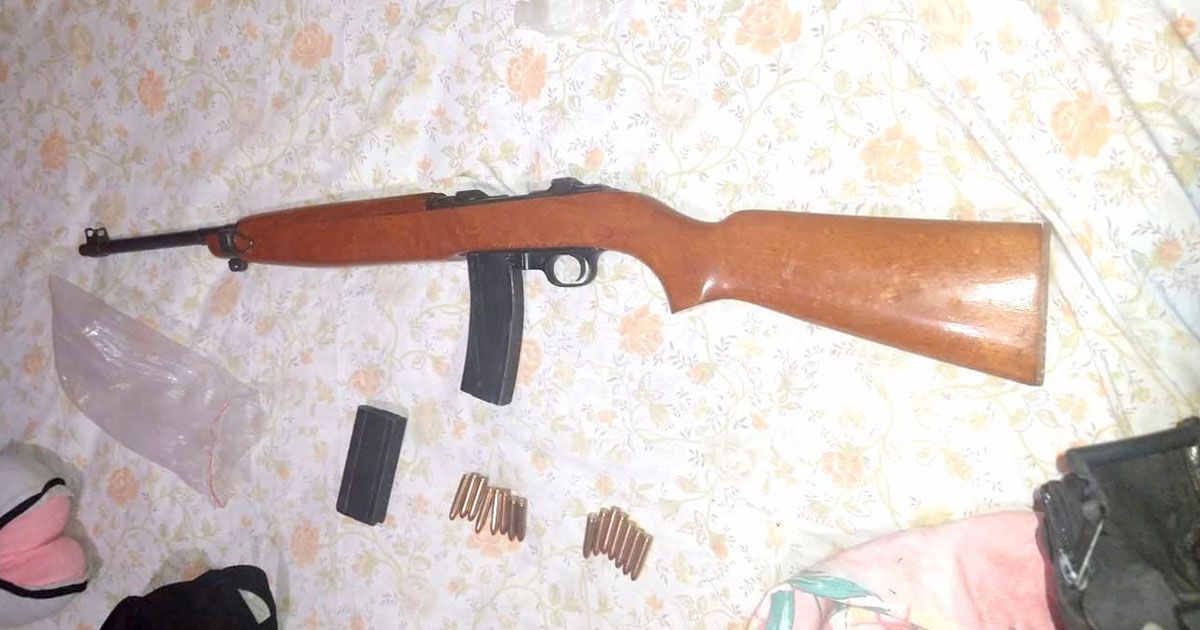 Aseguran arma y droga en Zacatepec