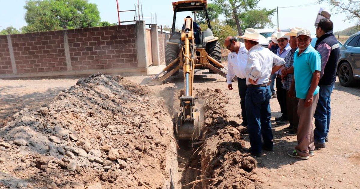 Supervisa Ceagua obras en ejido de Axochiapan