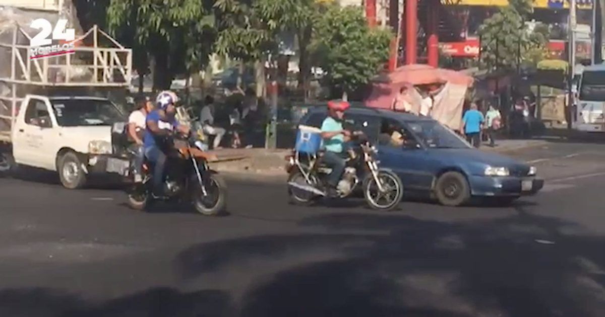 Resumen 24 Morelos Diputados en contra de iniciativa para que solo transite un motociclista por unidad