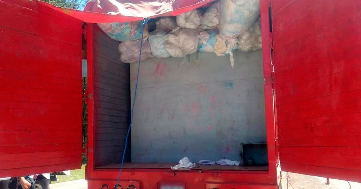 Localizan huachicol entre carga de pañales