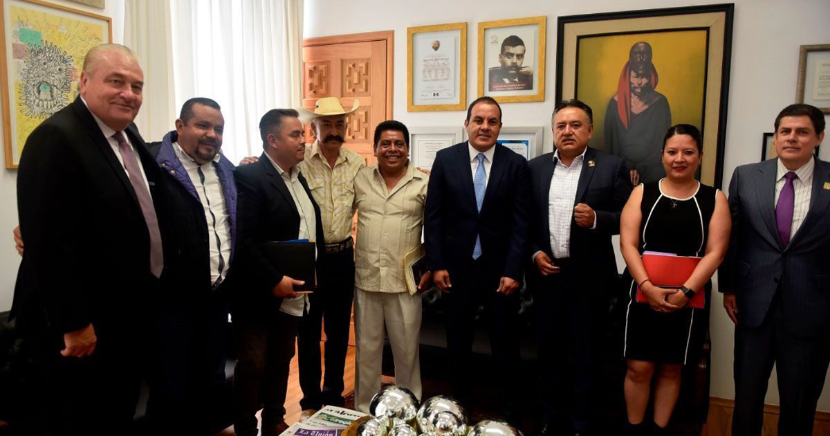 Se reúne Cuauhtémoc Blanco con Martín Esparza, líder del SME