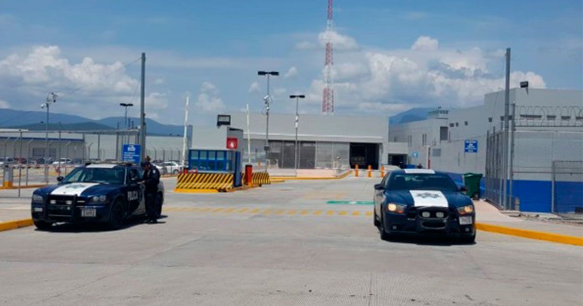 Comienzan traslados de reclusas del CEFERESO