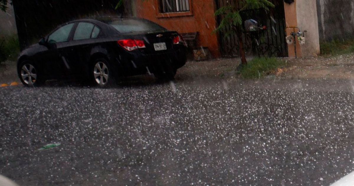 Cae granizo gigante en Nuevo León