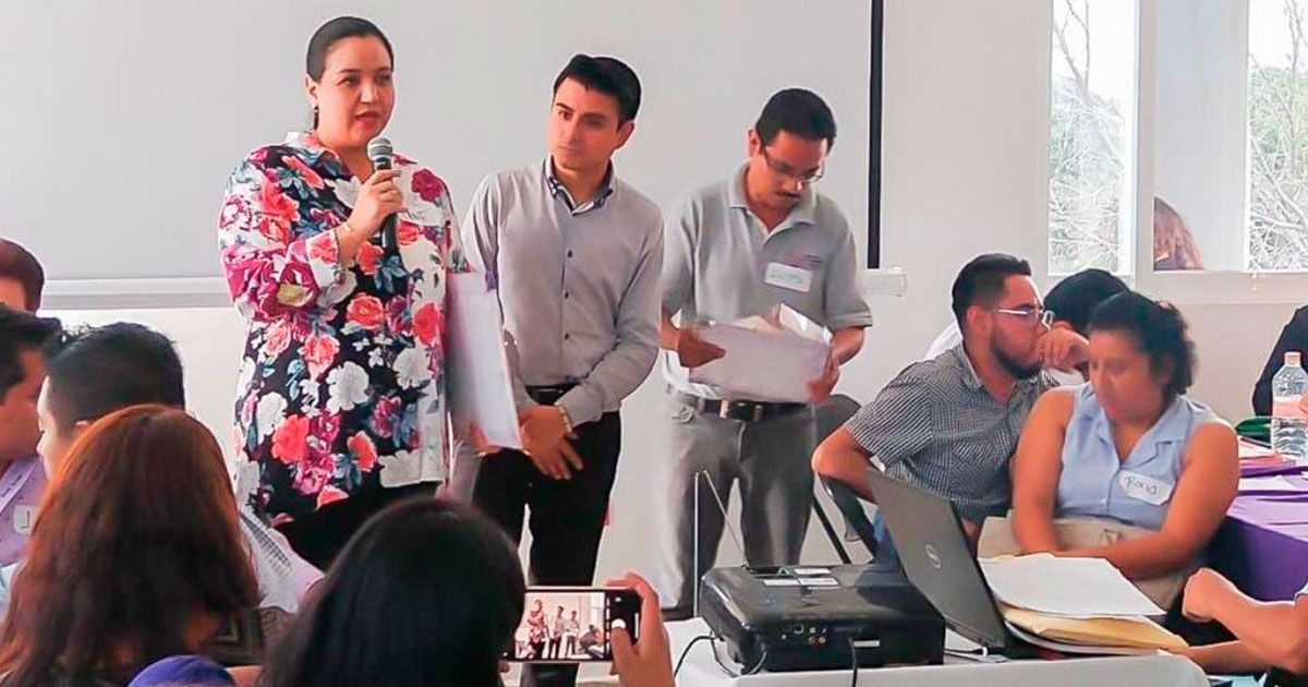 Capacitan a oficiales de Registro Civil y  Renapo