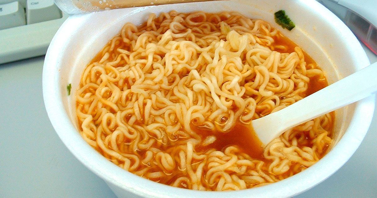 No consumas sopas instantáneas