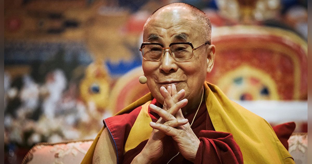 Afirma Dalai Lama que su sucesora debe ser atractiva