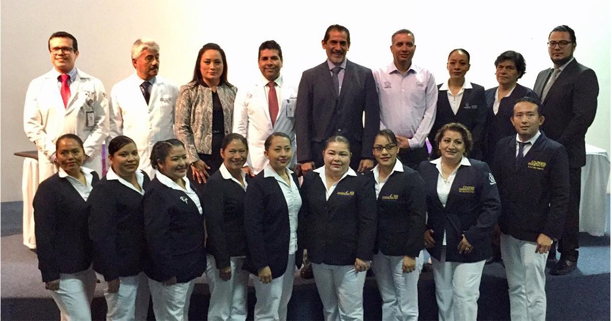 Reconoce UNAM a estudiantes de enfermería en Morelos