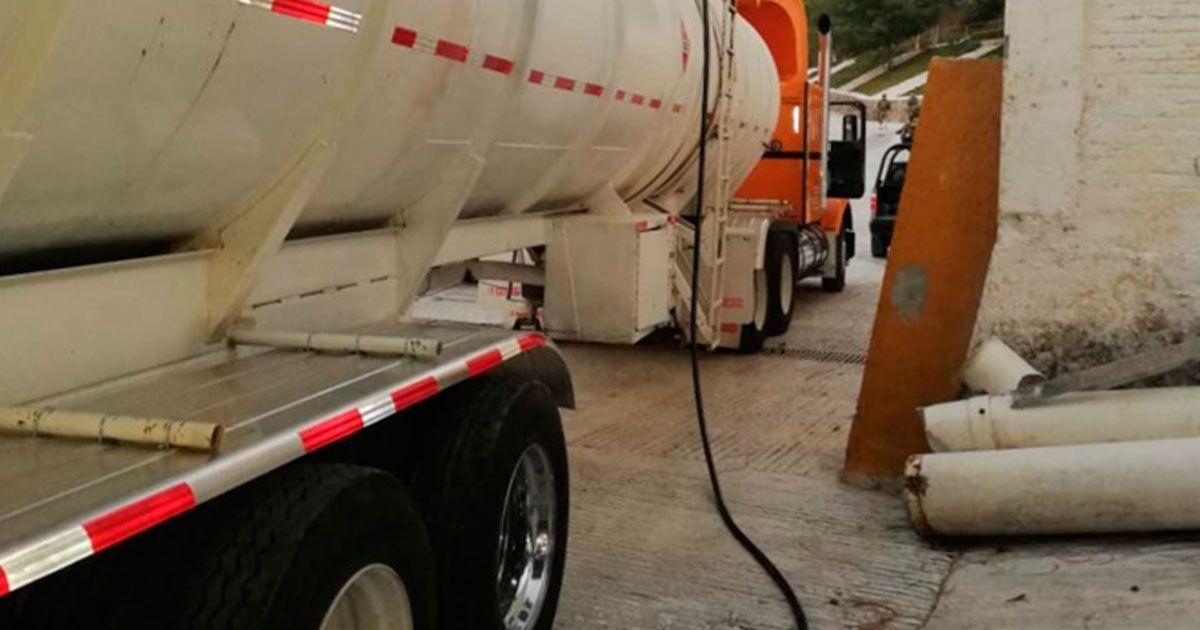 Aseguran pipa y toma clandestina en Puebla