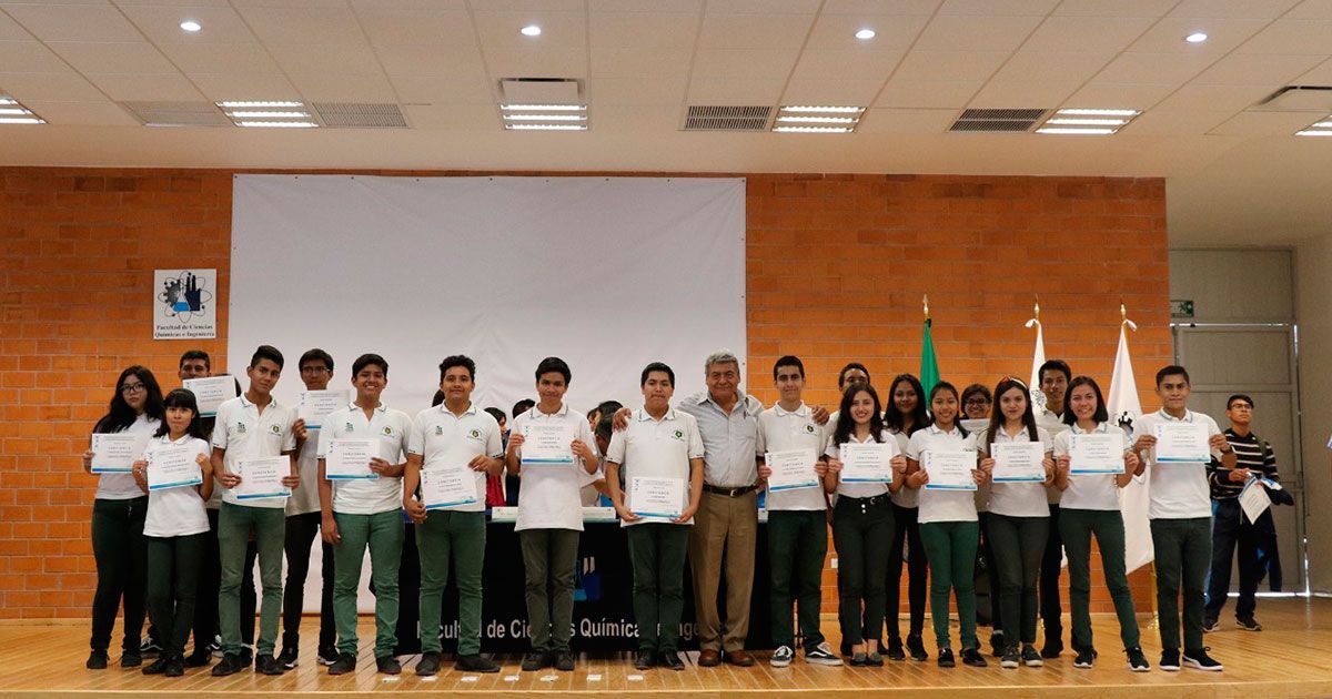 Alumnos del COBAEM destacan en Olimpiada de Química