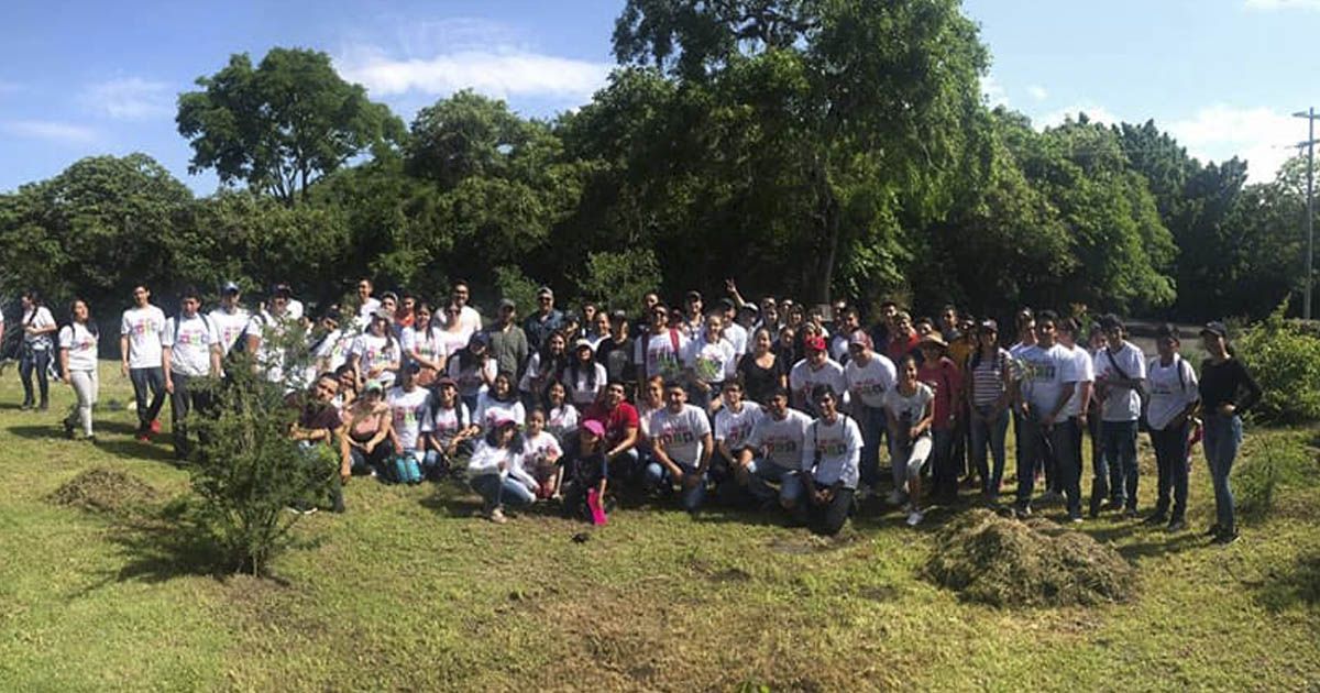 Reforestan el Área Natural del Texcal en Jiutepec