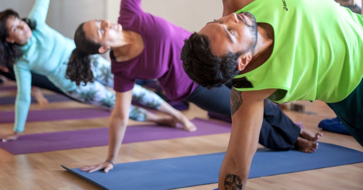 El yoga tiene grandes beneficios, uno de ellos es el rejuvenecimiento