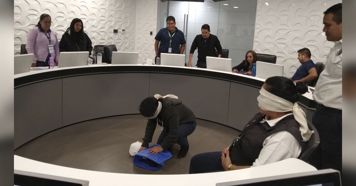 Dan curso de auxilio a trabajadores del CAT