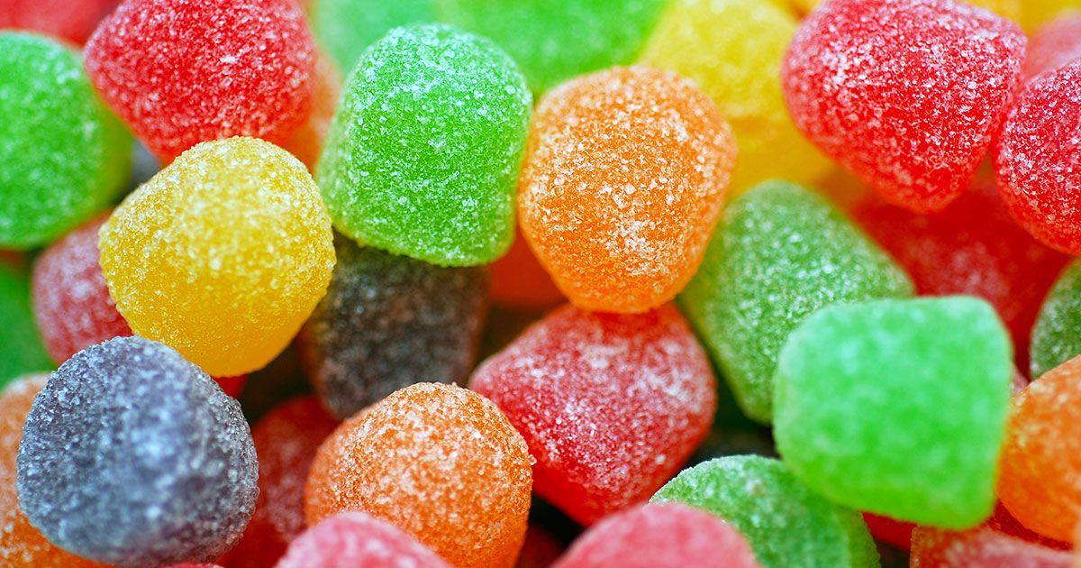 Estudiantes crean gomitas reduce-estrés