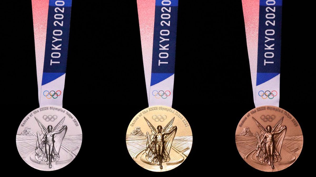 Presentan medallas para Tokio 2020, elaboradas con basura electrónica