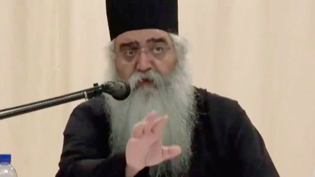 Obispo afirma que homosexualidad se desarrolla por “sexo anormal”