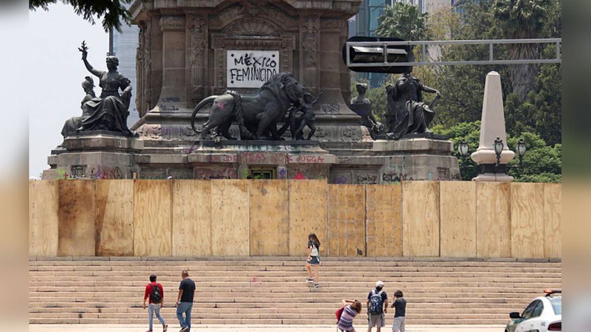 24 Morelos Ángel de la Independencia cerrado