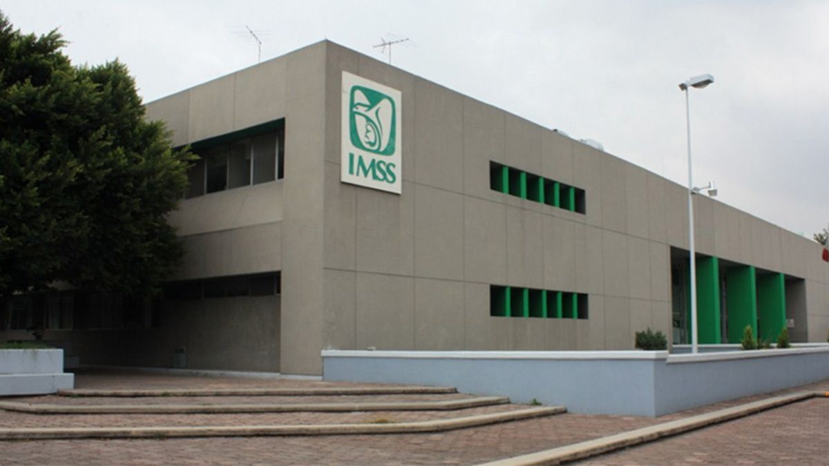 Detienen a médico del IMSS acusado de abuso sexual