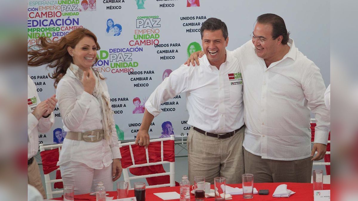 24 Morelos Javier Duarte y Peña Nieto abarazados