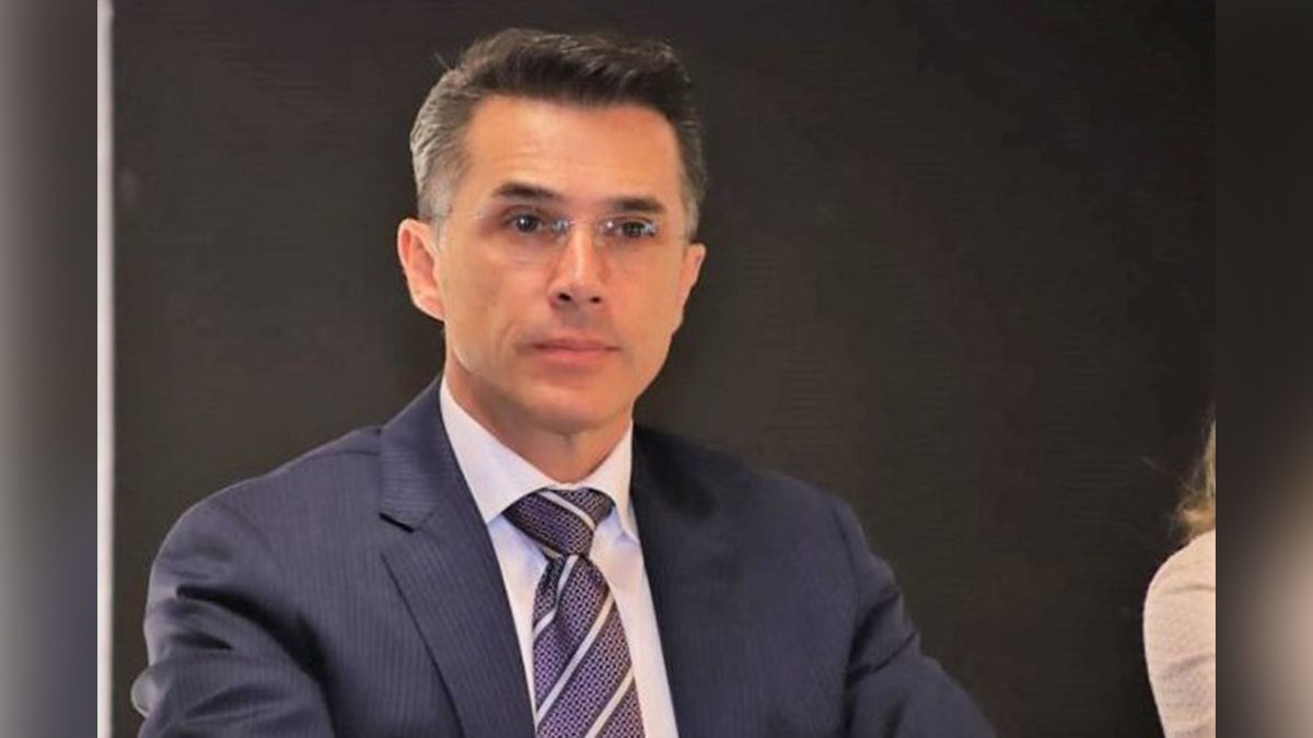 24 Morelos Sergio Mayer