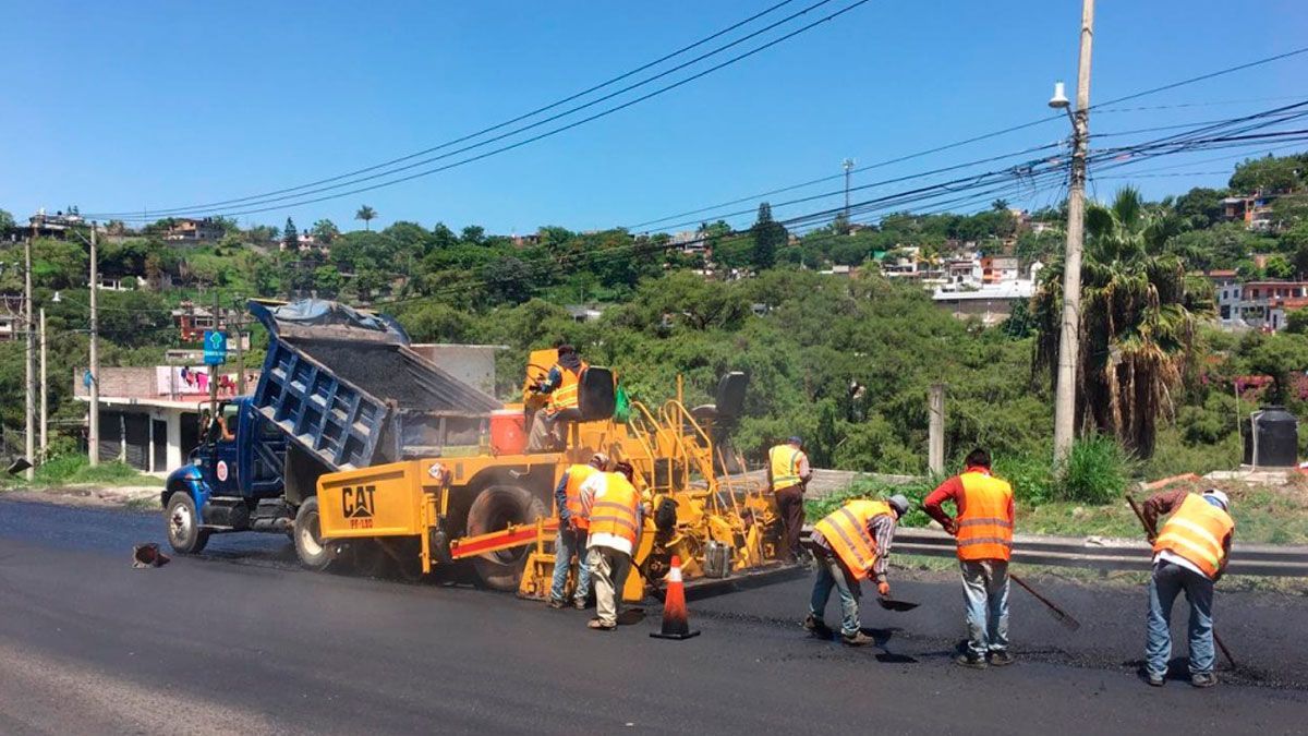 Avanza rehabilitación de carretera Cuernavaca-Acatlipa