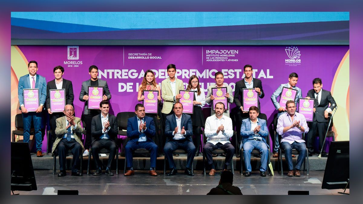 Entregan Premio Estatal de la Juventud 2019