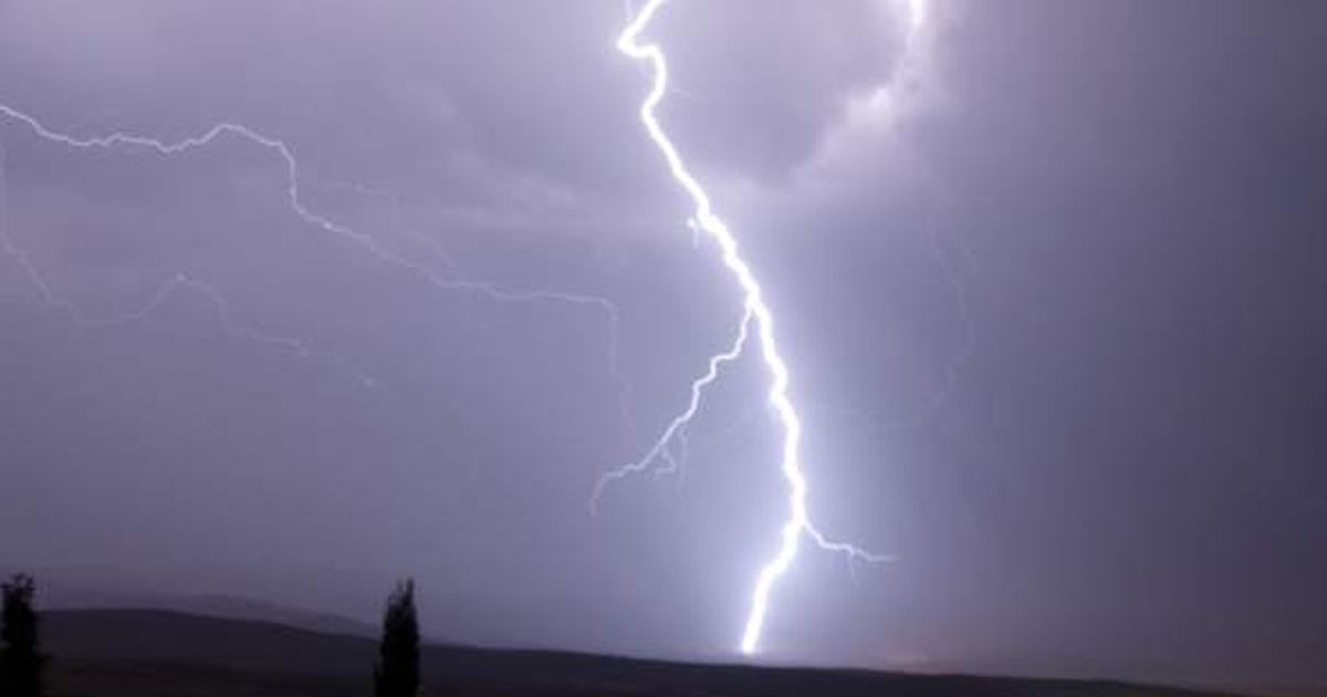 Un rayo impacta a cinco personas en Cuba