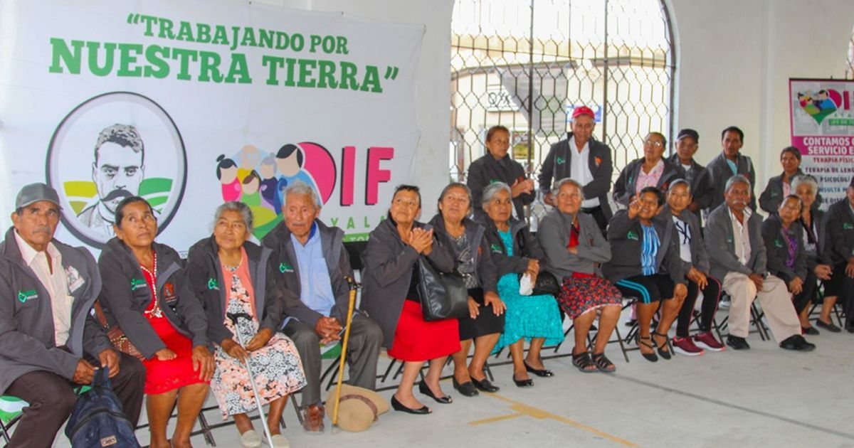 Adultos mayores viajan a Estados Unidos para reencontrarse con sus familiares