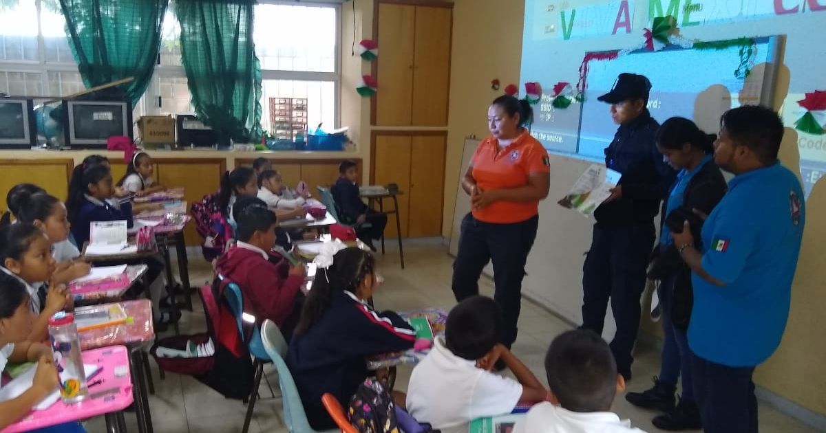Semana de capacitación en escuelas en temas de protección civil