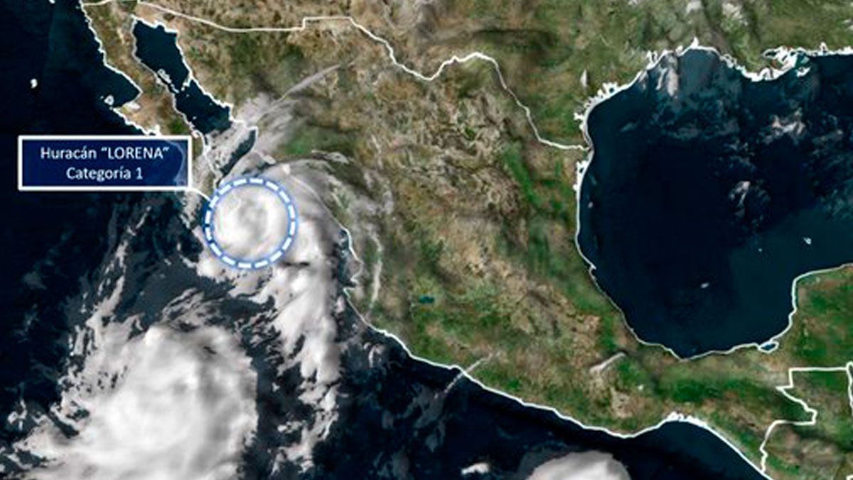 Huracán Lorena afecta las costas del Pacífico en México