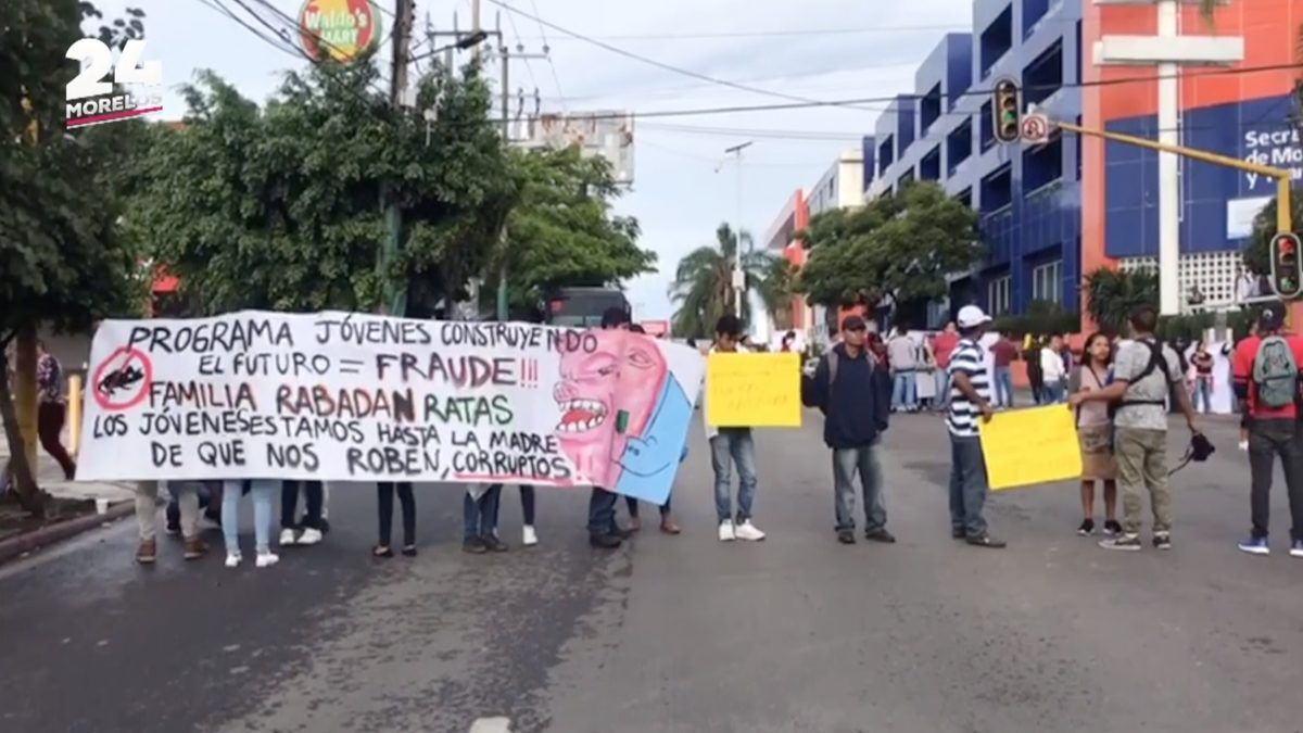 Colapsan bloqueos en Cuernavaca