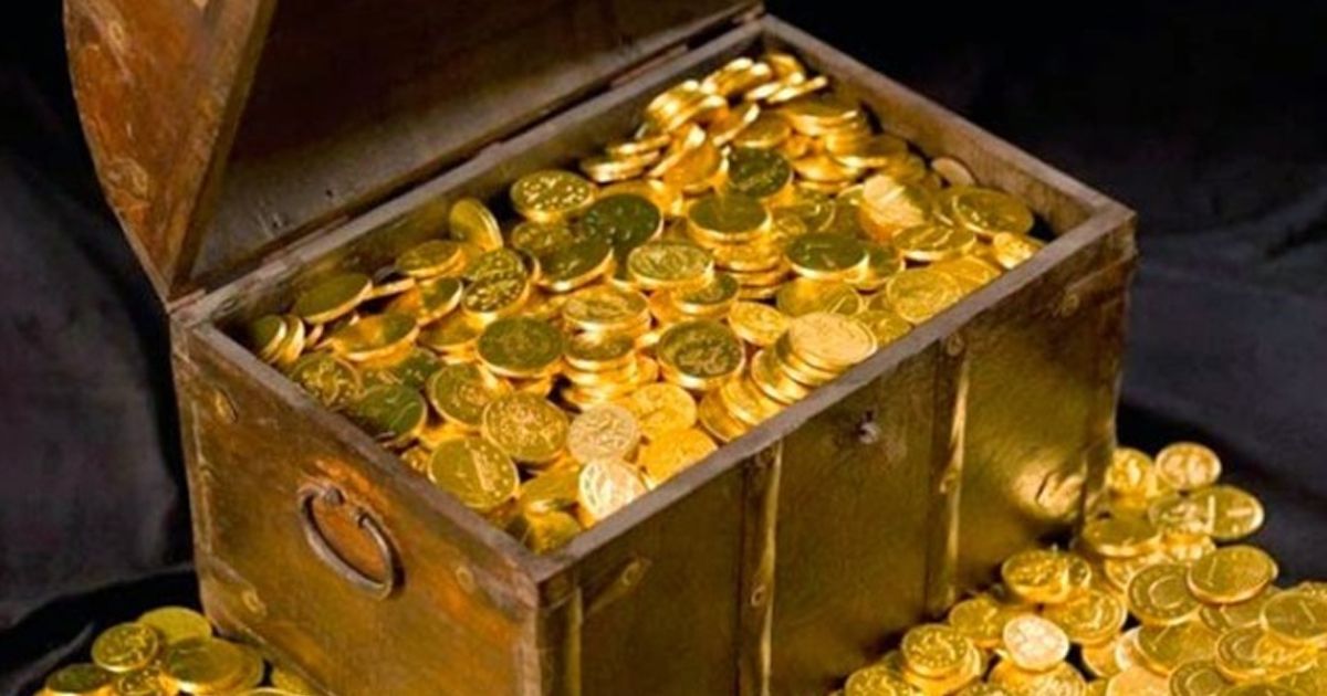 Trabajadores de la construcción encuentran oro en una casa