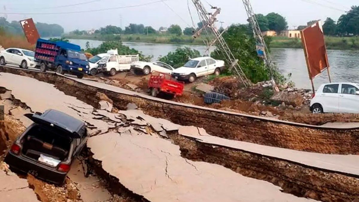 Sismo en Pakistán deja al menos 37 muertos