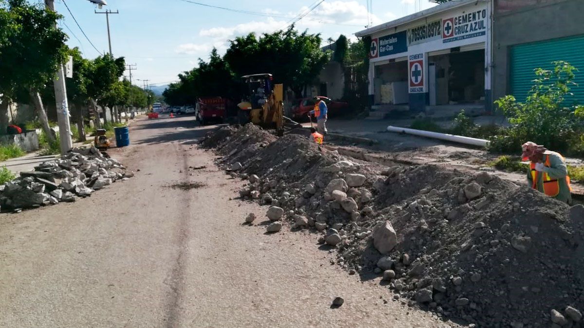 Avanza construcción de red de agua potable en Tepalcingo