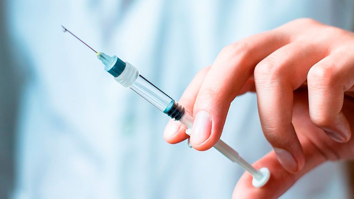 Pediatra en Pakistán contagia a niños con VIH