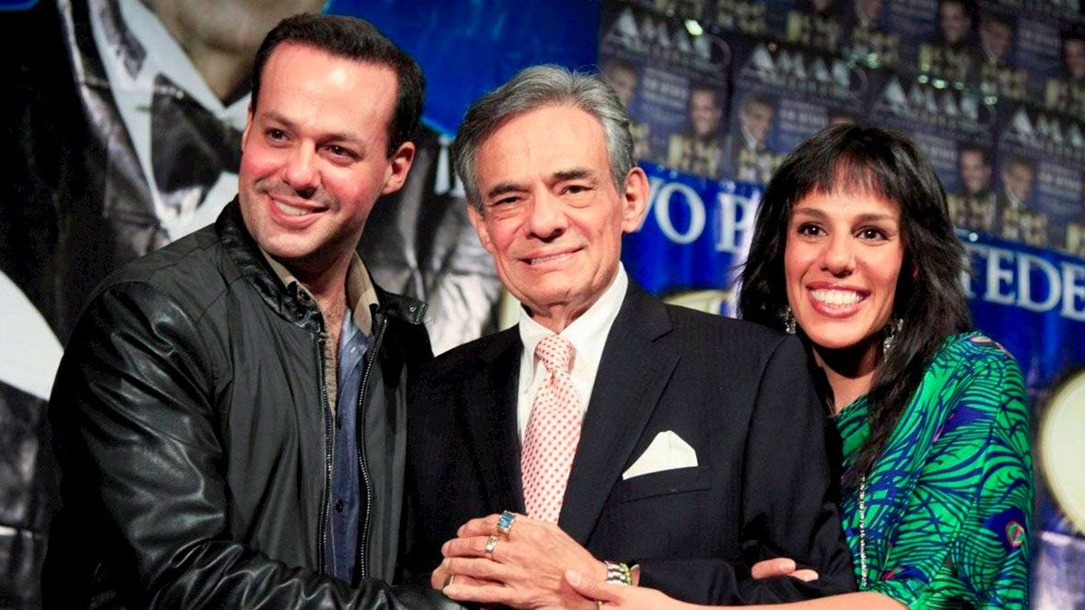 Hijos localizan el cuerpo de José José