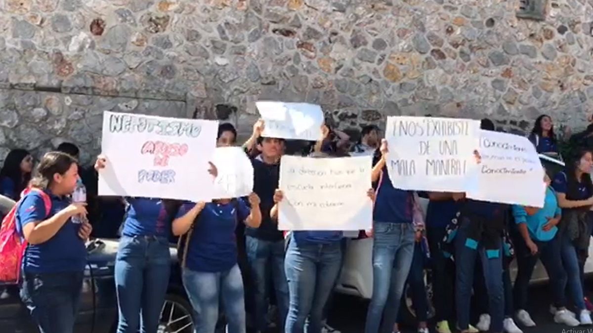 24 Morelos Manifestación de alumnos