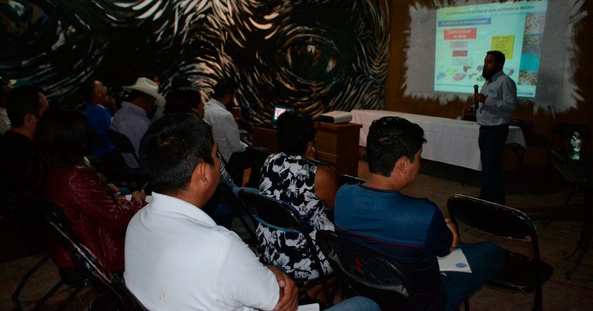 Imparten curso de actualización a acuicultores de Ayala
