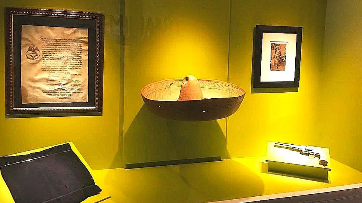 Exhiben objetos de Emiliano Zapata en Palacio de Bellas Artes, CDMX