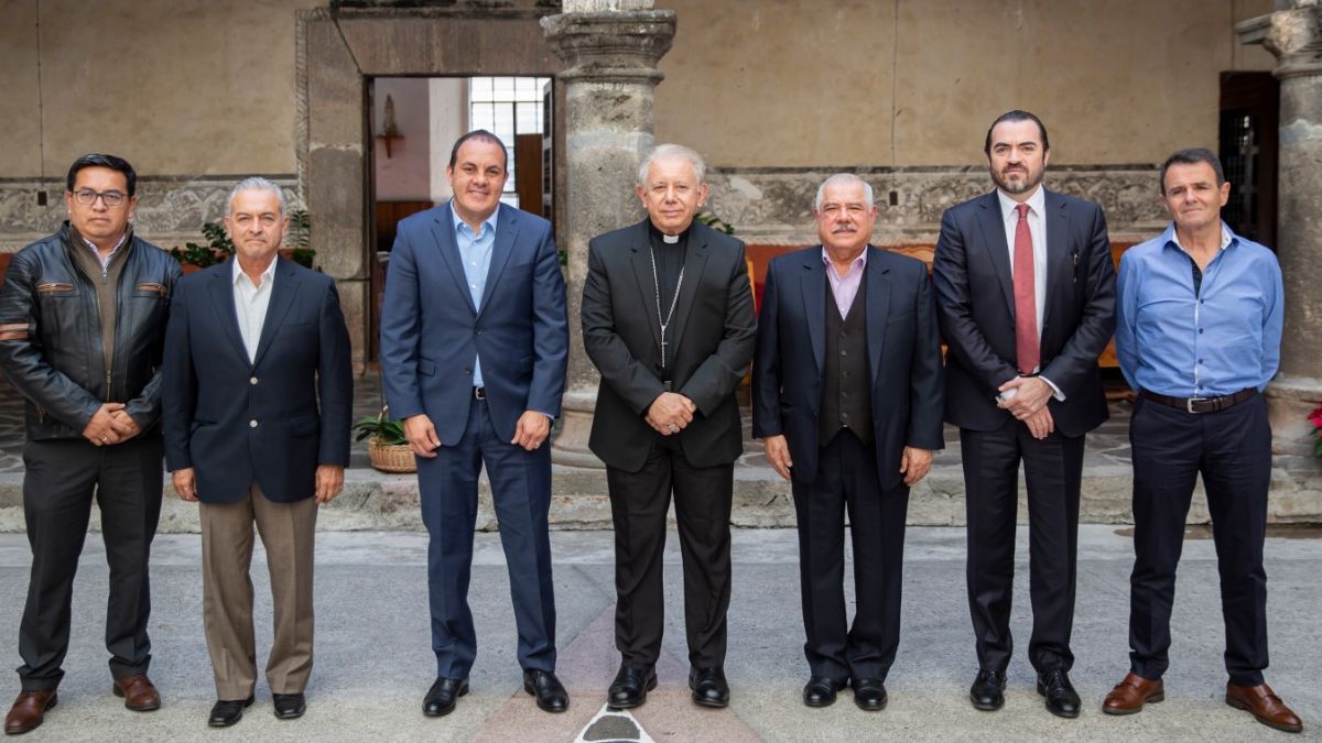 Se reúne gobernador con el Obispo de Cuernavaca