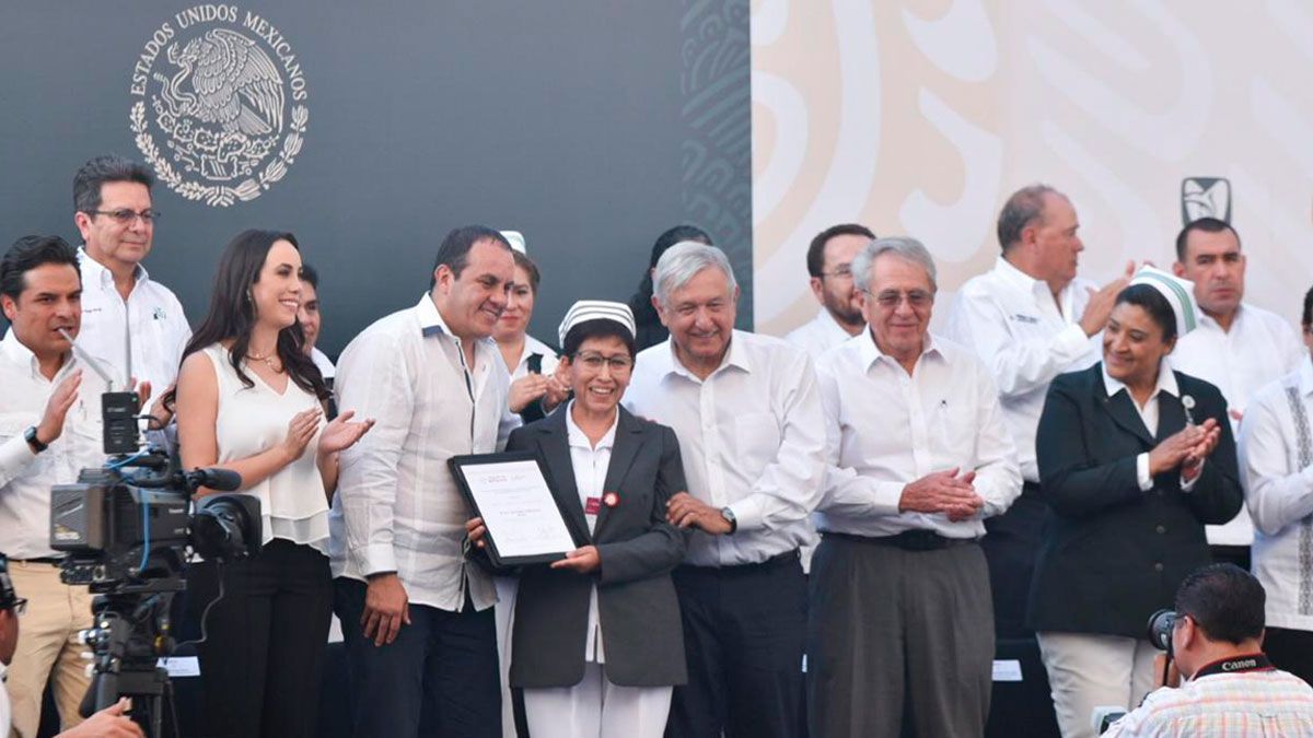 Reconocen a personal de enfermería