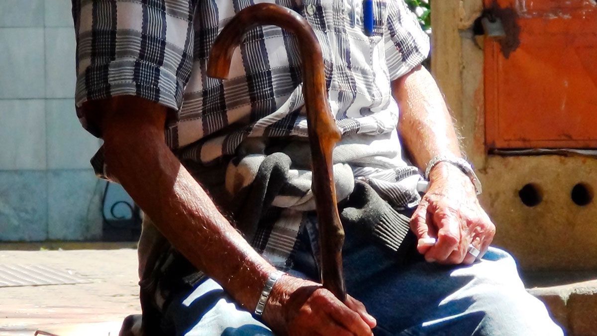 De 3 a 5 años de cárcel por abandono de adultos mayores