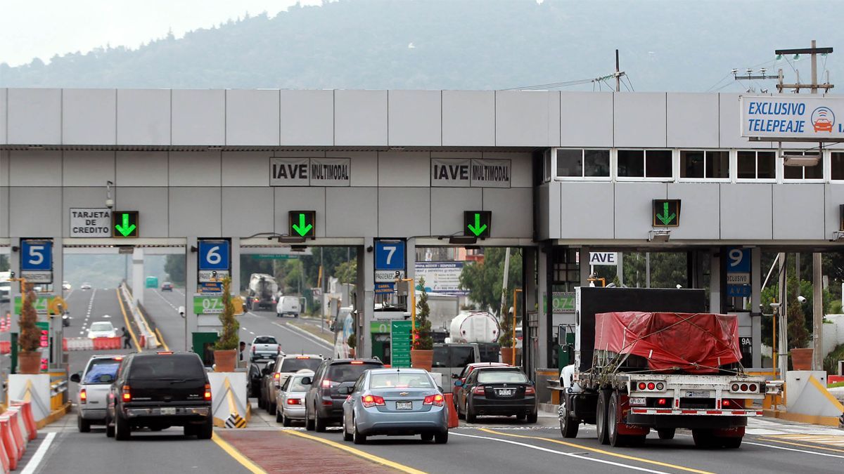 Ya no se permitirá la toma de casetas: AMLO