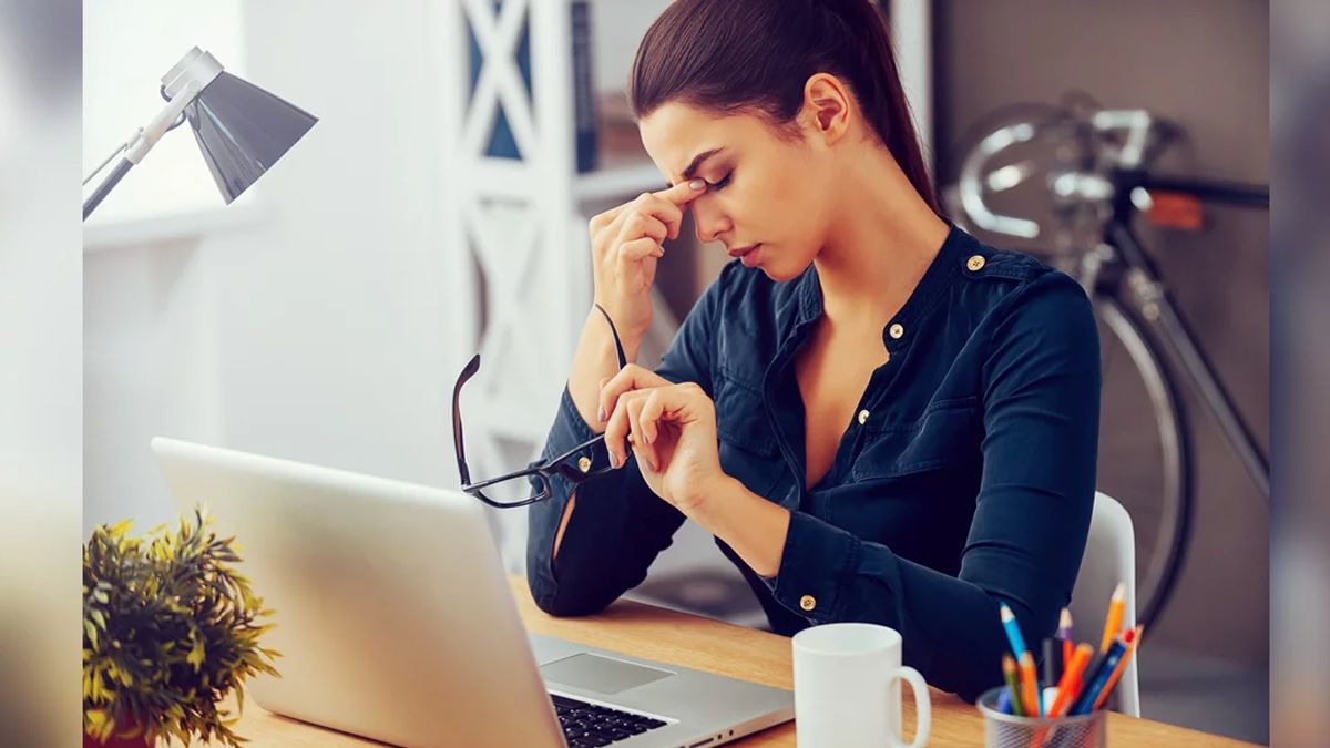 Millones de mexicanos trabajan en exceso