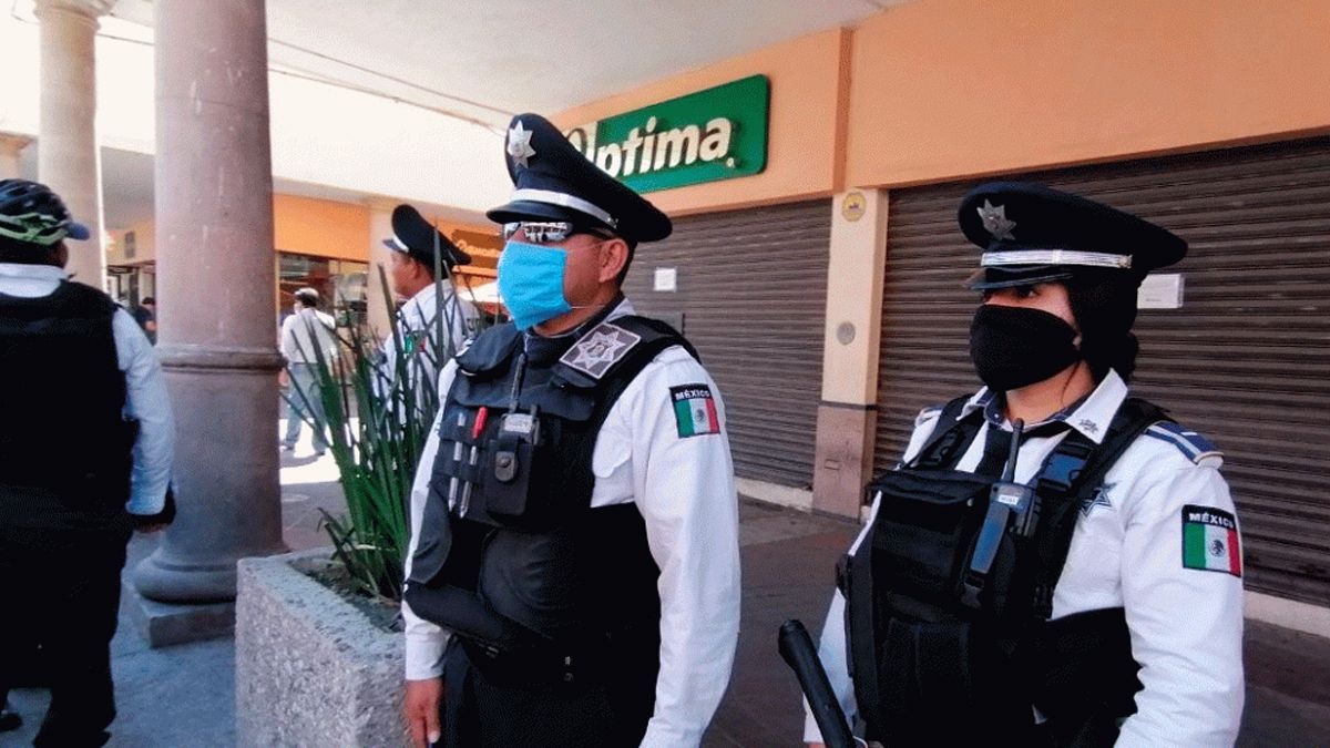 24 Morelos Policía cubrebocas