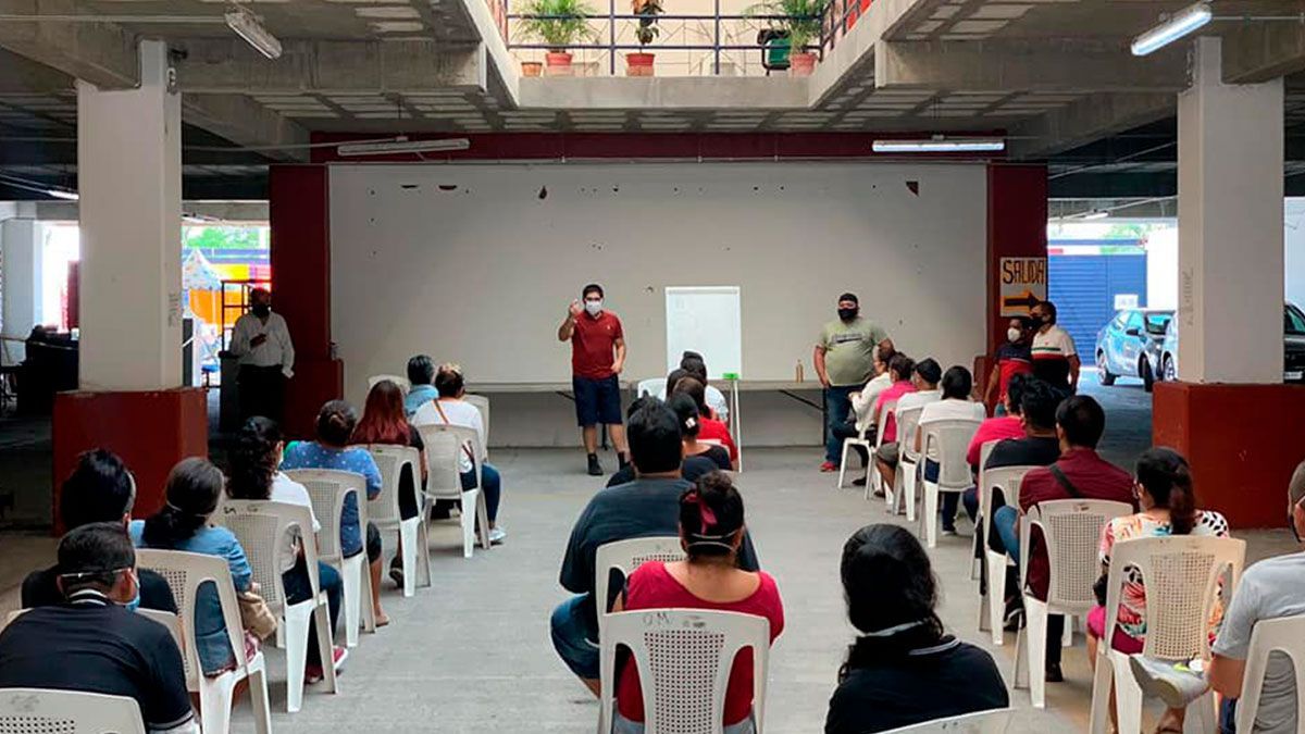Realizan juntas informativas para reapertura de negocios en Jojutla