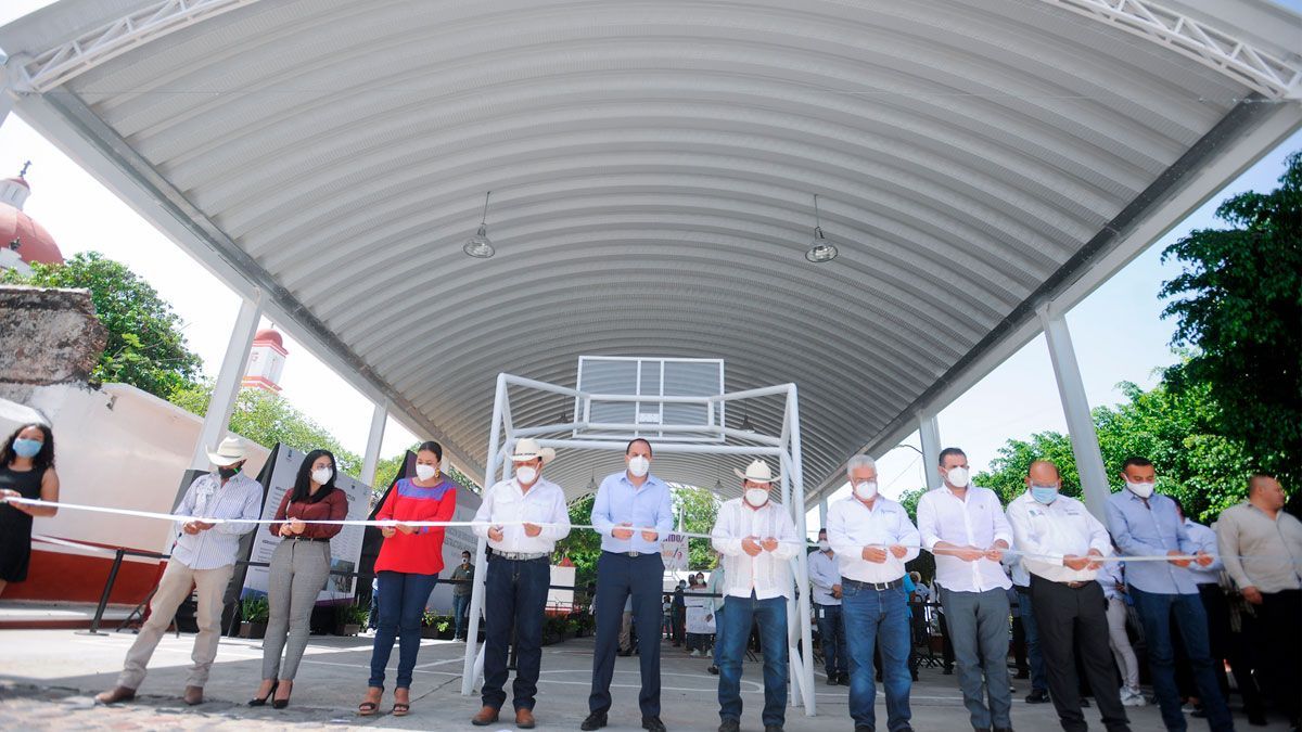 Inaugura gobernador obras de drenaje en Axochiapan
