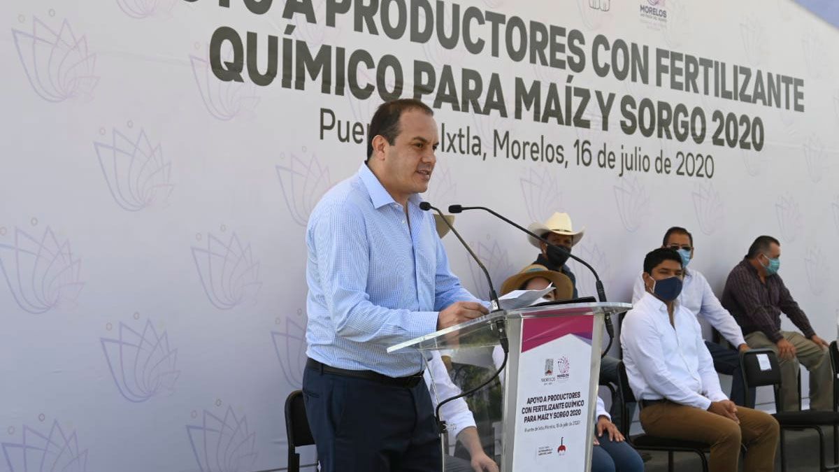 Inicia gobernador entrega de fertilizantes en Puente de Ixtla