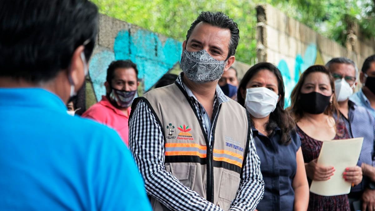 “O atiendo la corrupción o gobierno”, dice Villalobos