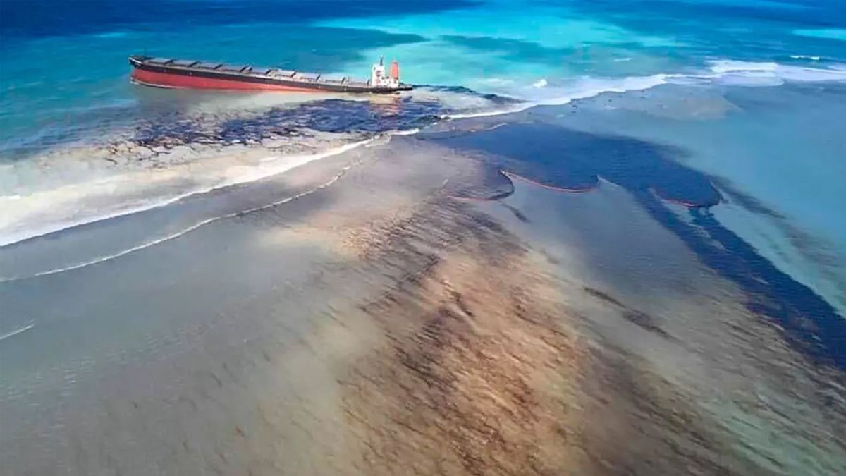 24 Morelos Derrame de petróleo Isla Mauricio