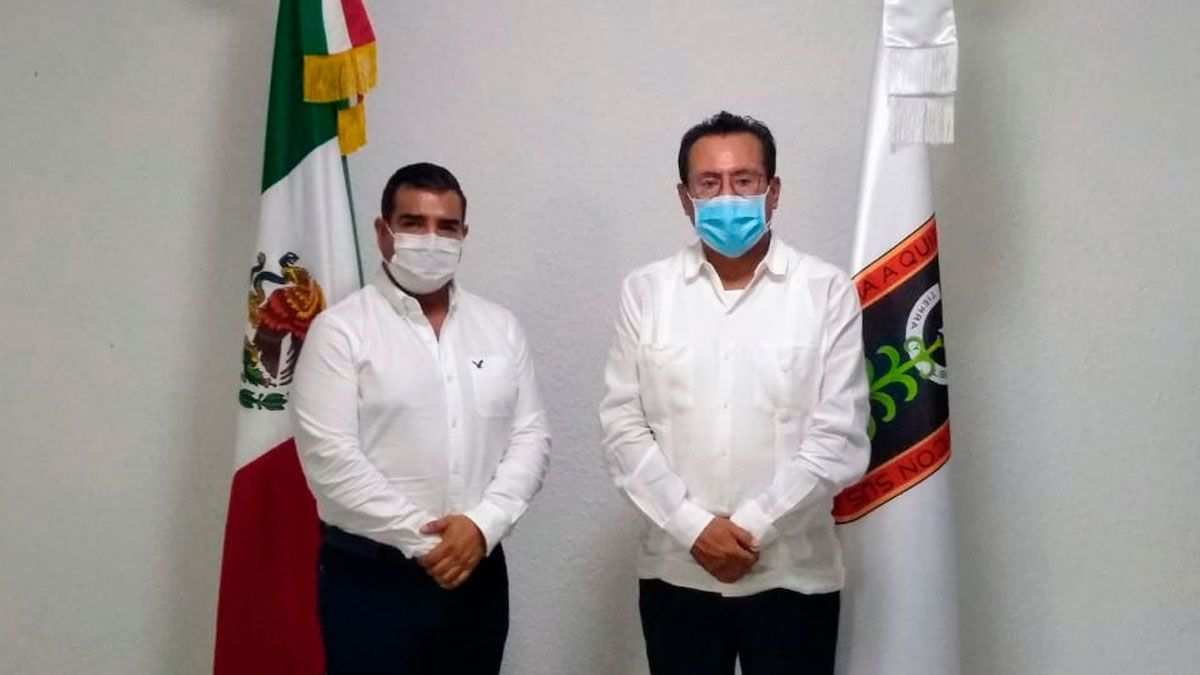 Presenta José Casas denuncia contra funcionaria del Ejecutivo